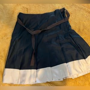Silk pleated gap skirt in black cream and brown size 8